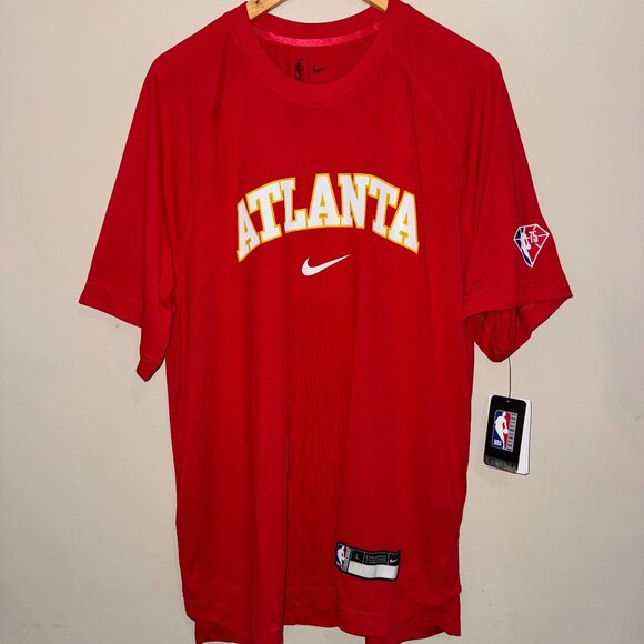 Nike NBA Atlanta Hawks Team Issue PE Player Pregame Warmup T-Shirt Mens NEW - Picture 1 of 14